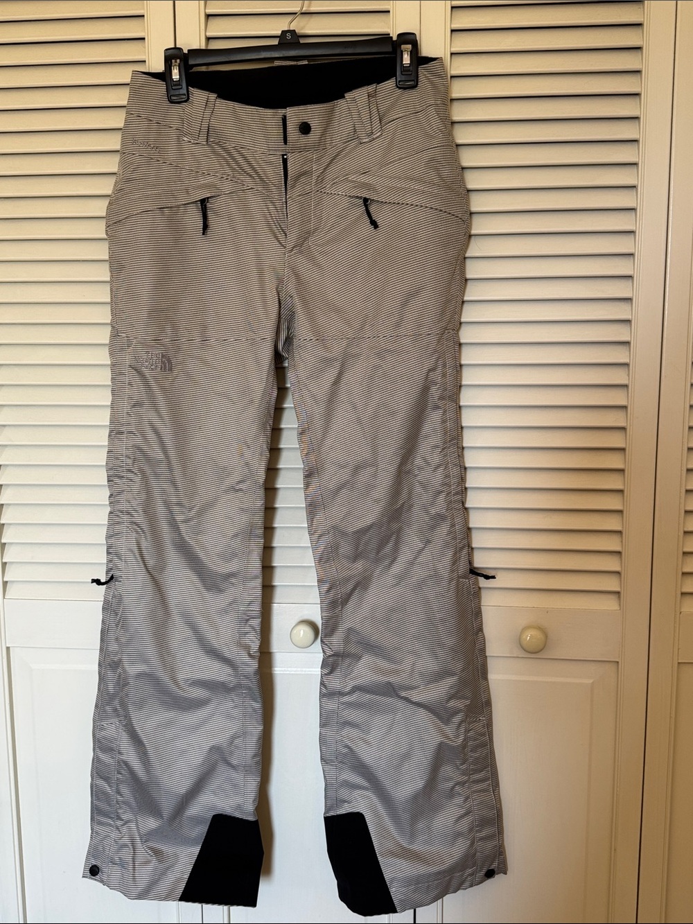 The North Face Light Gray with Tiny Tan, Black and Cream details Ski Snow Pants